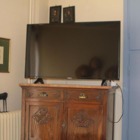 Classic Apartment In Kalamata Luaran gambar