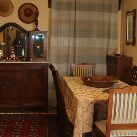 Classic Apartment In Kalamata Luaran gambar