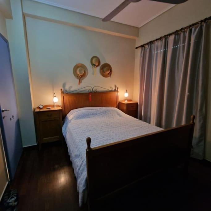 Classic Apartment In Kalamata Luaran gambar
