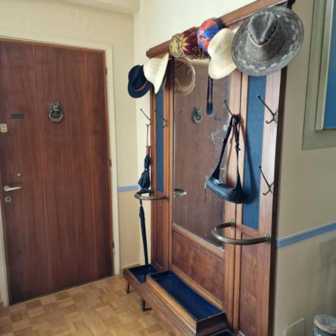 Classic Apartment In Kalamata Luaran gambar