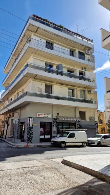 Classic Apartment In Kalamata Luaran gambar